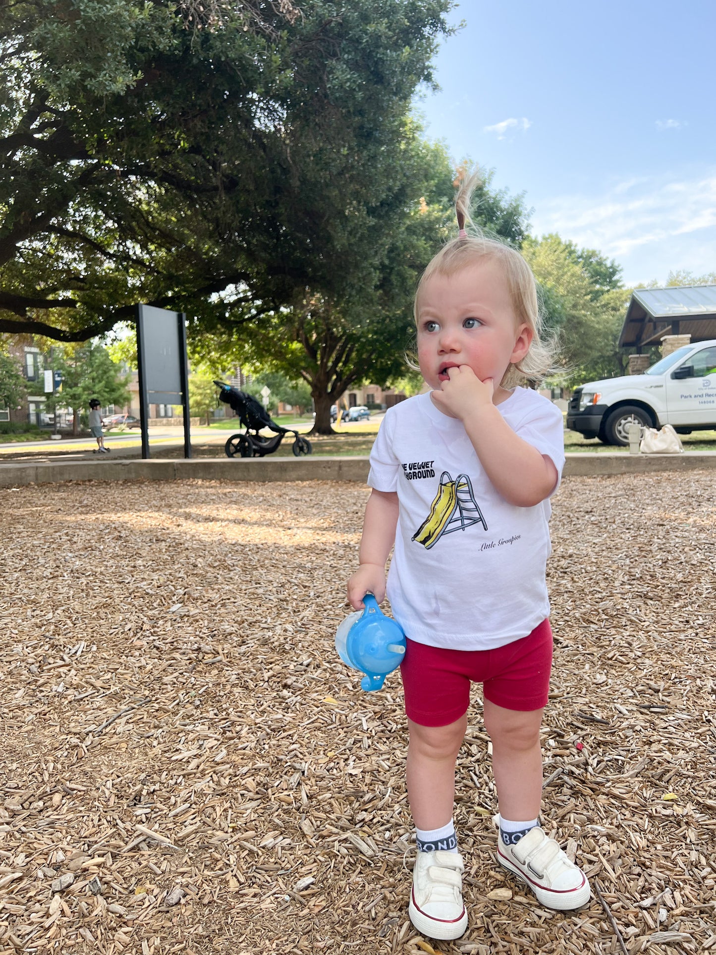 THE VELVET PLAYGROUND Kids Tee